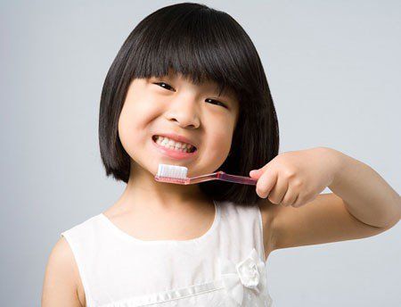 Chăm sóc răng miệng lứa tuổi học đường