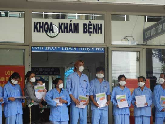 NHIỀU BỆNH NHÂN MẮC COVID-19 ĐÃ KHỎI BỆNH, KẾT QUẢ XỨNG ĐÁNG CHO NHỮNG NỖ LỰC CỦA NGÀNH Y TẾ