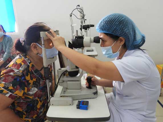 Phát hiện bệnh Võng mạc Đái tháo đường nhờ một lần khám mắt miễn phí