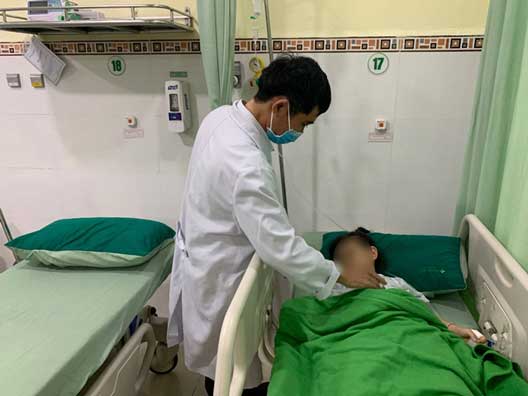 NỘI SOI CẤP CỨU LẤY ĐỒNG XU RA KHỎI DẠ DÀY  BÉ GÁI 4 TUỔI