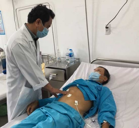 Cứu chữa thành công ca thủng dạ dày do nuốt tăm xỉa răng