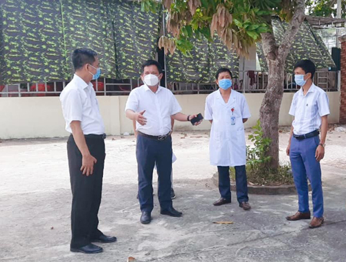 Lãnh đạo Sở Y tế kiểm tra đột xuất công tác phòng chống dịch COVID -19