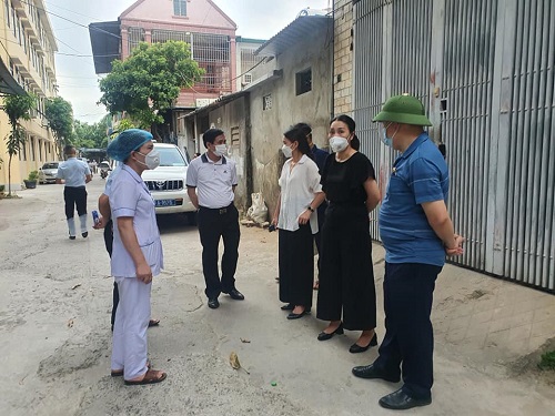 Thần tốc điều tra truy vết các ca bệnh COVID-19 trong cộng đồng tại Chợ đầu mối Vinh