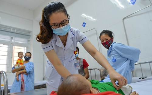 20 bệnh nền có nguy cơ gia tăng mức độ nặng khi mắc COVID-19