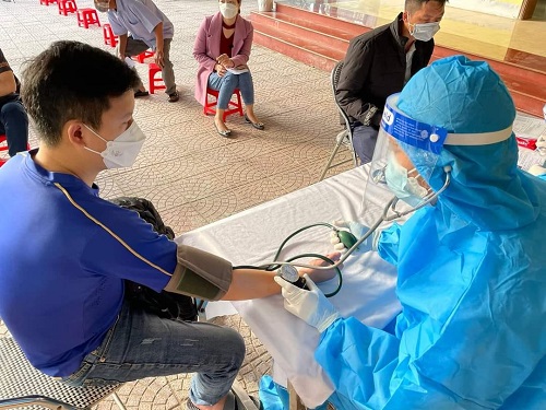 Sáng ngày 03/4Nghệ An ghi nhận 1.012 ca dương tính mới với COVID-19, trong đó có 230 ca cộng đồng