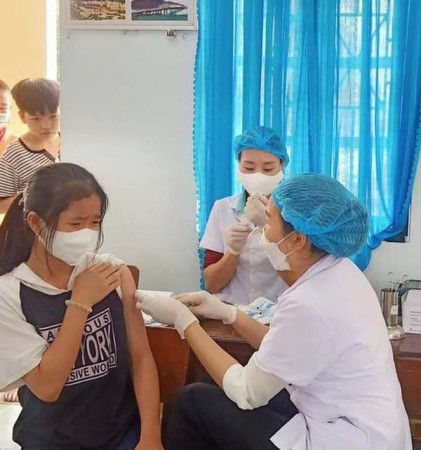 Nghệ An: Hướng dẫn tiêm vắc xin phòng COVID-19 liều nhắc lại lần 2 (mũi 4)