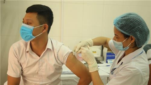 Cập nhật mới nhất về tiêm vaccine COVID-19