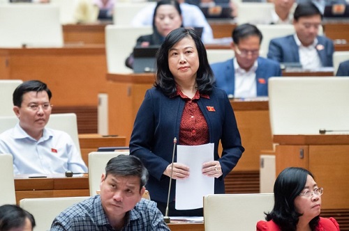 Bộ trưởng Bộ Y tế: Chuyển tuyến bằng giấy hay điện tử đều rất cần thiết