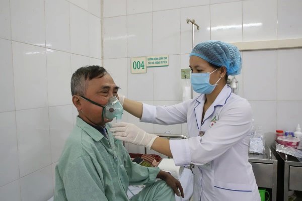 Cách phòng bệnh phổi tắc nghẽn mạn tính tái phát khi trời lạnh