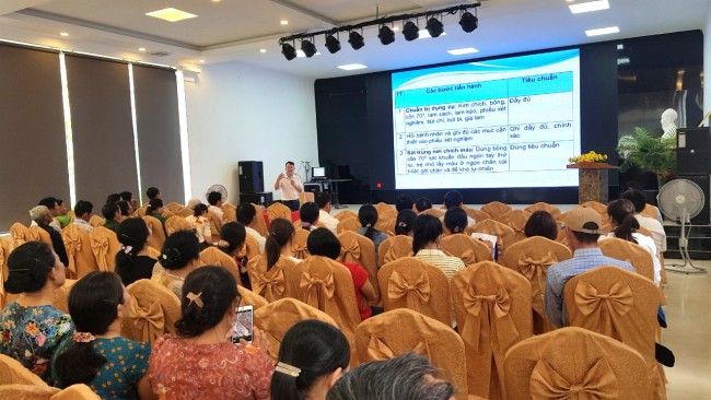 Trung tâm Kiểm soát bệnh tật tỉnh: Tập huấn Nâng cao năng lực chuyên môn trong giai đoạn phòng ngừa sốt rét quay trở lại cho đội ngũ Y tế thôn bản tại Huyện Yên Thành năm 2024.