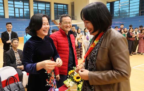 Ngành Y tế Nghệ An bế mạc và trao giải thể thao bóng chuyền hơi Nam nữ chào mừng 70 năm Ngày Thầy thuốc Việt Nam (27/02/1955 - 27/02/2025).