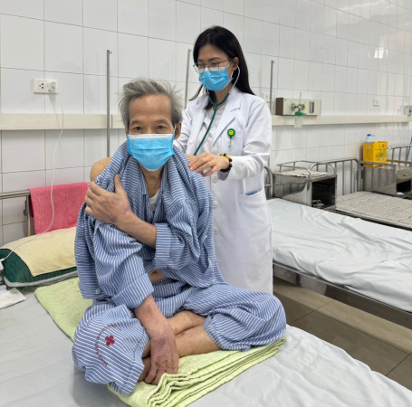 Lao cột sống: Nguyên nhân, triệu chứng, lây truyền, cách điều trị và phòng bệnh