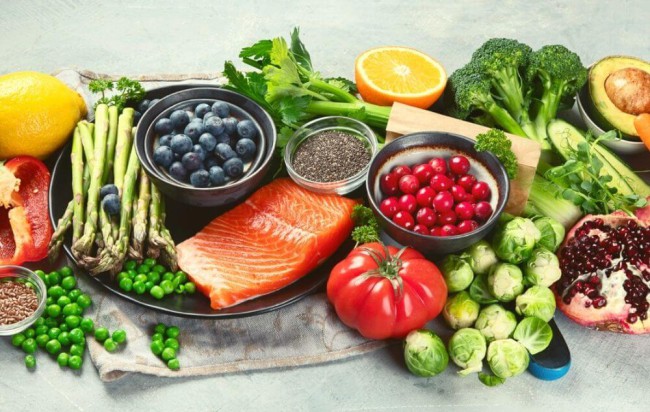 Chế độ ăn uống lành mạnh giúp kiểm soát triệu chứng bệnh lupus ban đỏ