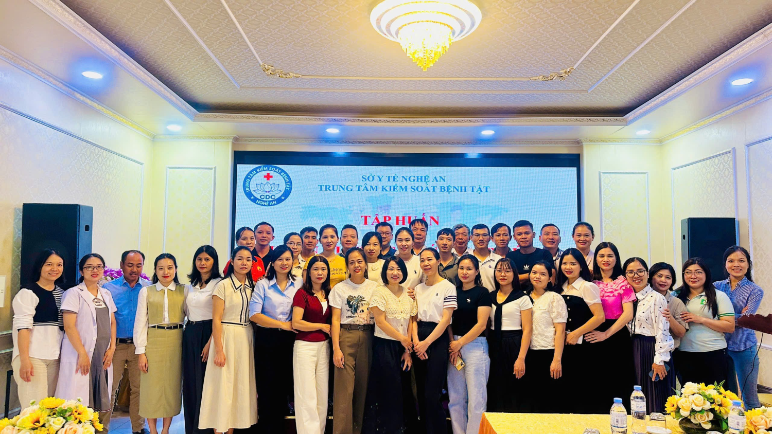 Trung tâm Kiểm soát bệnh tật tỉnh Nghệ An Huấn luyện sơ cứu, cấp cứu ban đầu cho người lao động cho các cơ sở lao động trên địa bàn tỉnh 2025