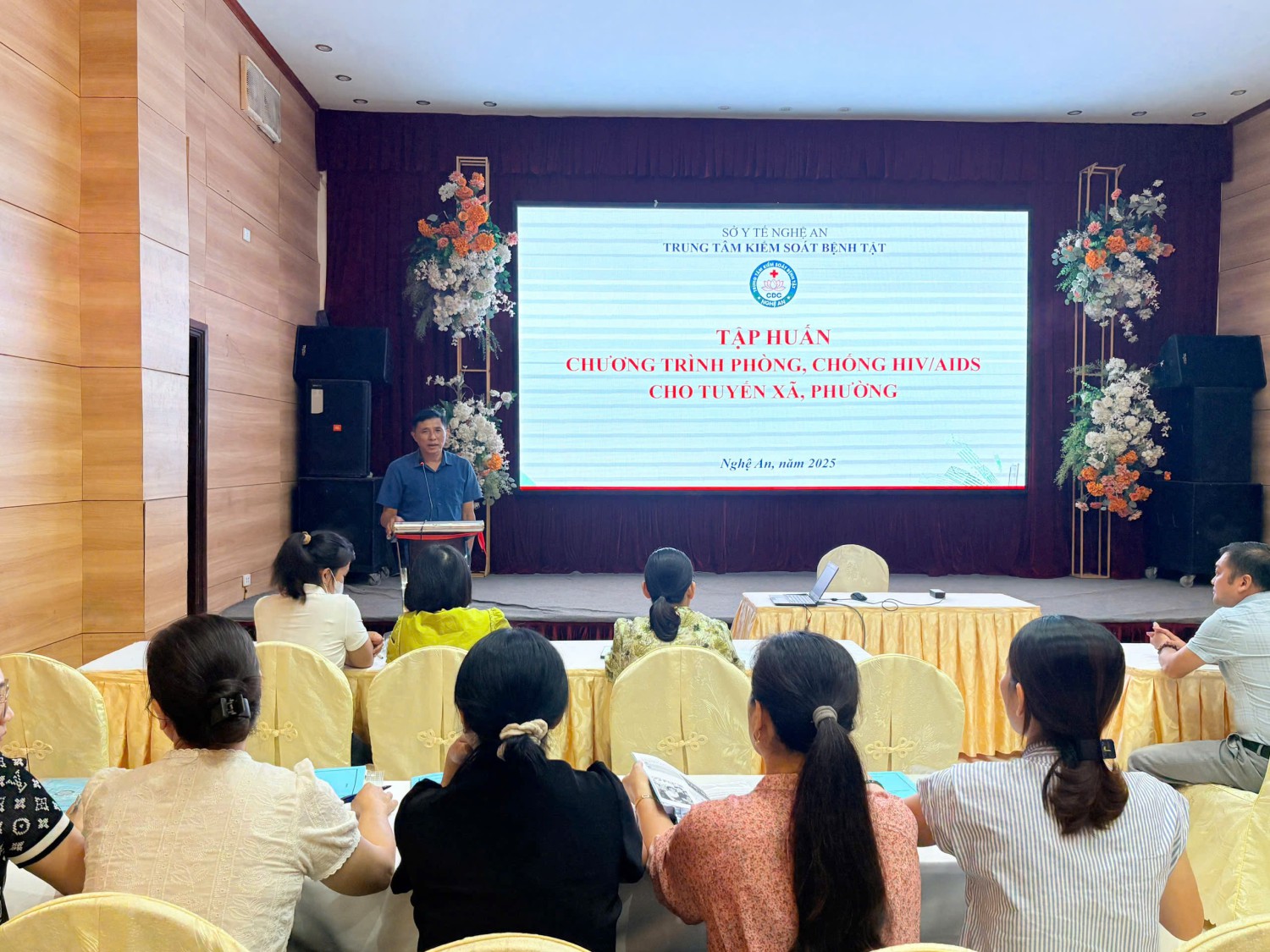 Tập huấn chương trình phòng chống HIV/AIDS cho tuyến xã, phường